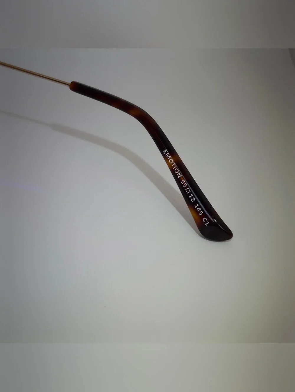 Emotion. Gold Wireframe Round Women's Glasses